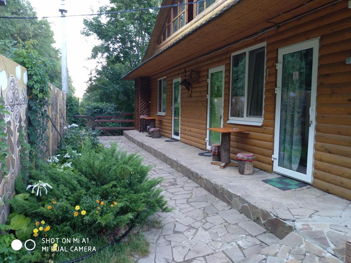 Гостевой Дом "Дача Салтов" Staryy Saltiv Exterior photo